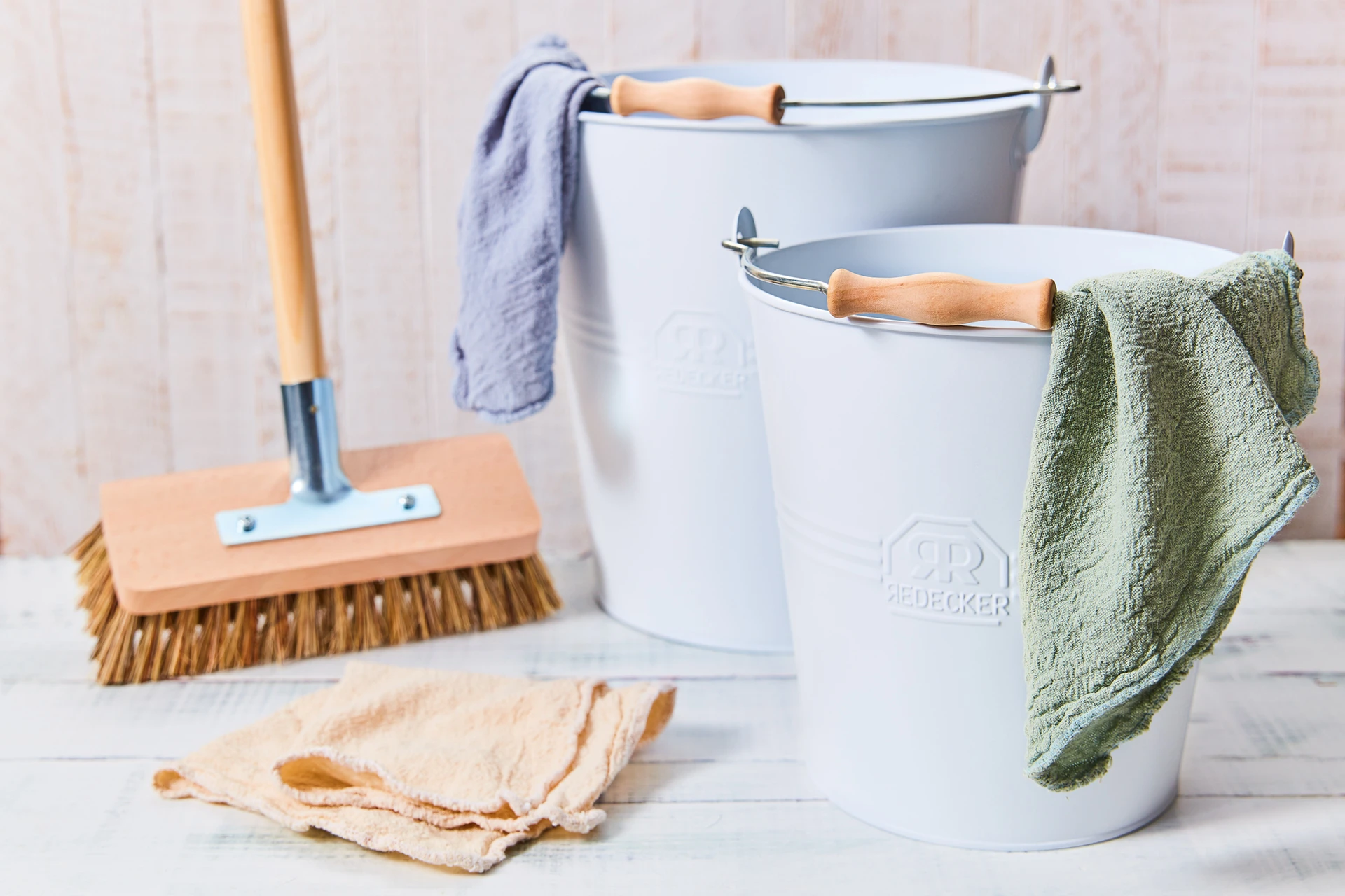 Nettoyer, frotter, récurer : Quelle brosse pour quel usage ?